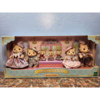 Striped Cat Family Elegant Set (2025 Town)